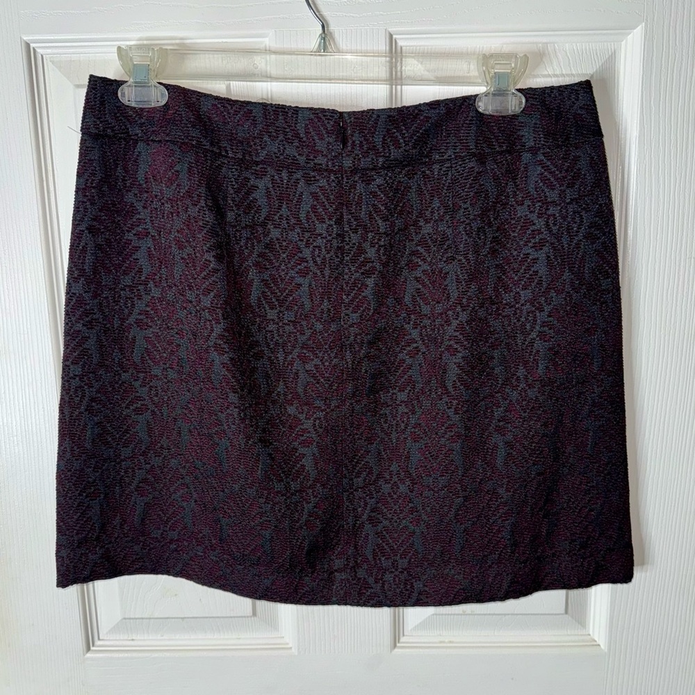 *New* Ann Taylor LOFT Burgundy and Gray Damask Patterned Mini Skirt